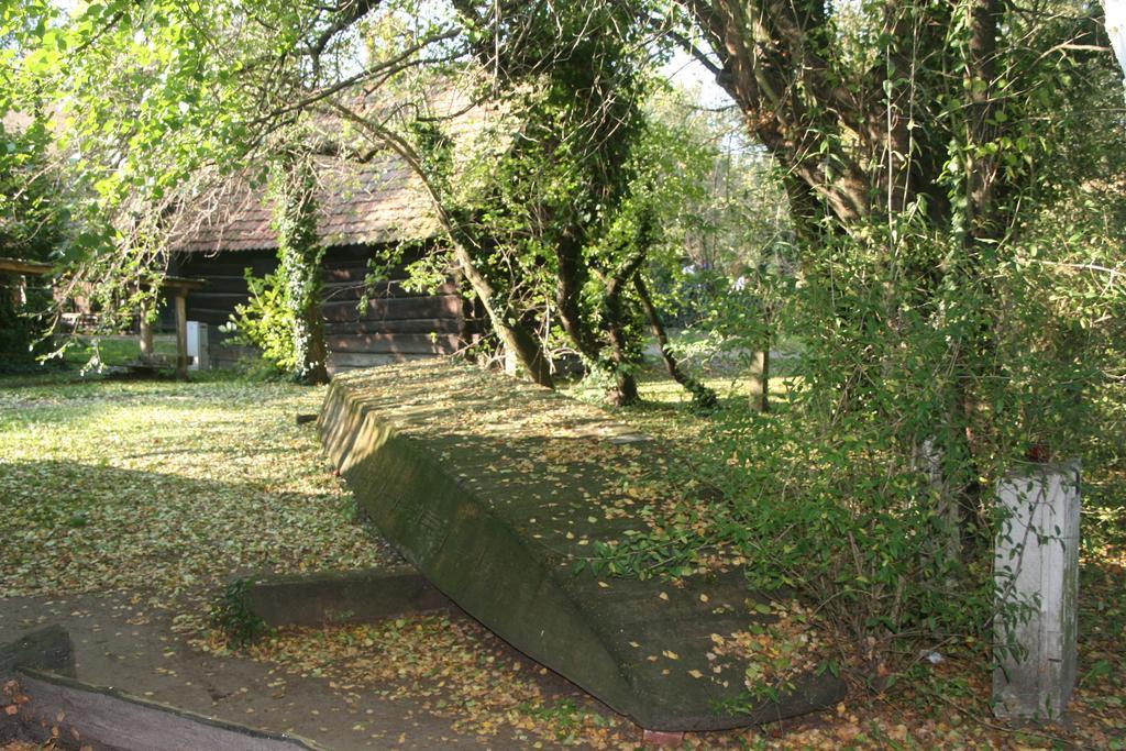 Romantik Landhaus & Pension Klaps Liebling Lubben Exterior photo